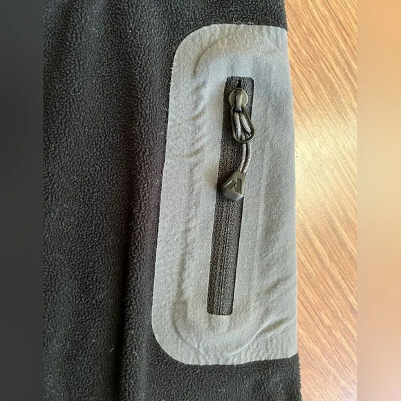 First Ascent Fleece Half Zip Sweater - Picture 5 of 9